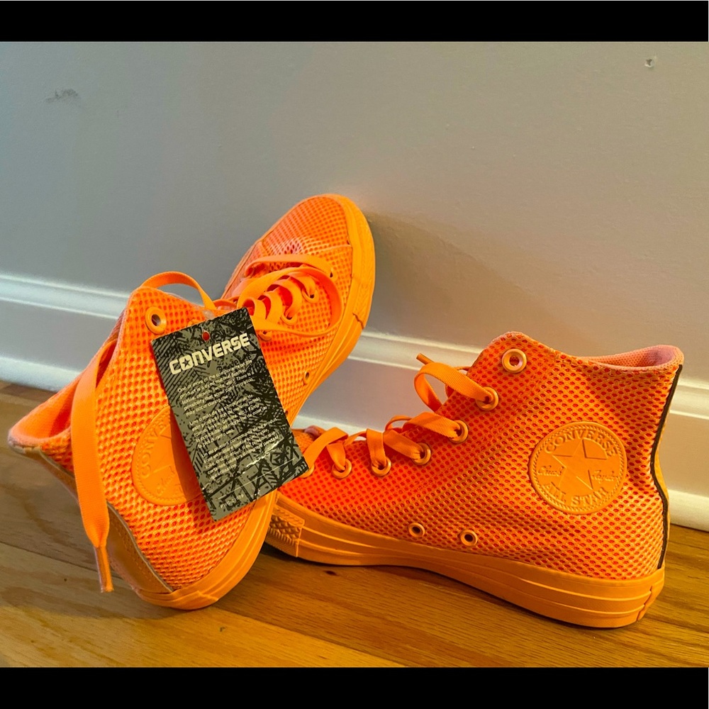 Limited edition converse - Picture 3 of 3